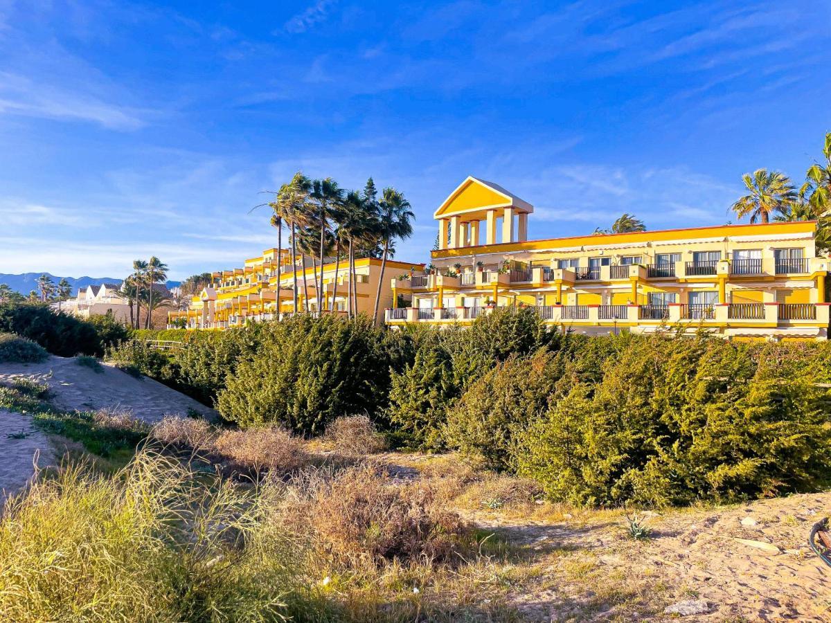 Modern Beach Apartment Romana Playa 723 In Marbella, Elviria Exteriör bild