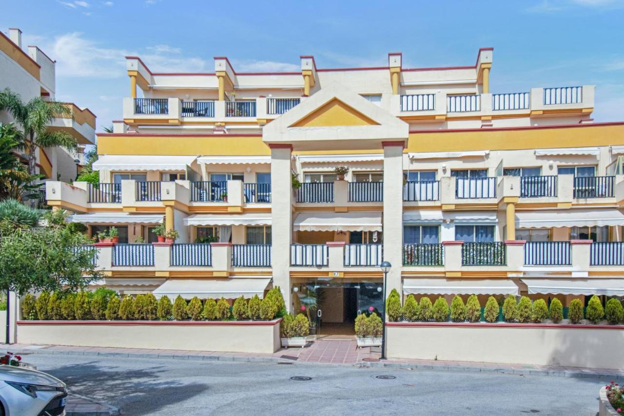 Modern Beach Apartment Romana Playa 723 In Marbella, Elviria Exteriör bild