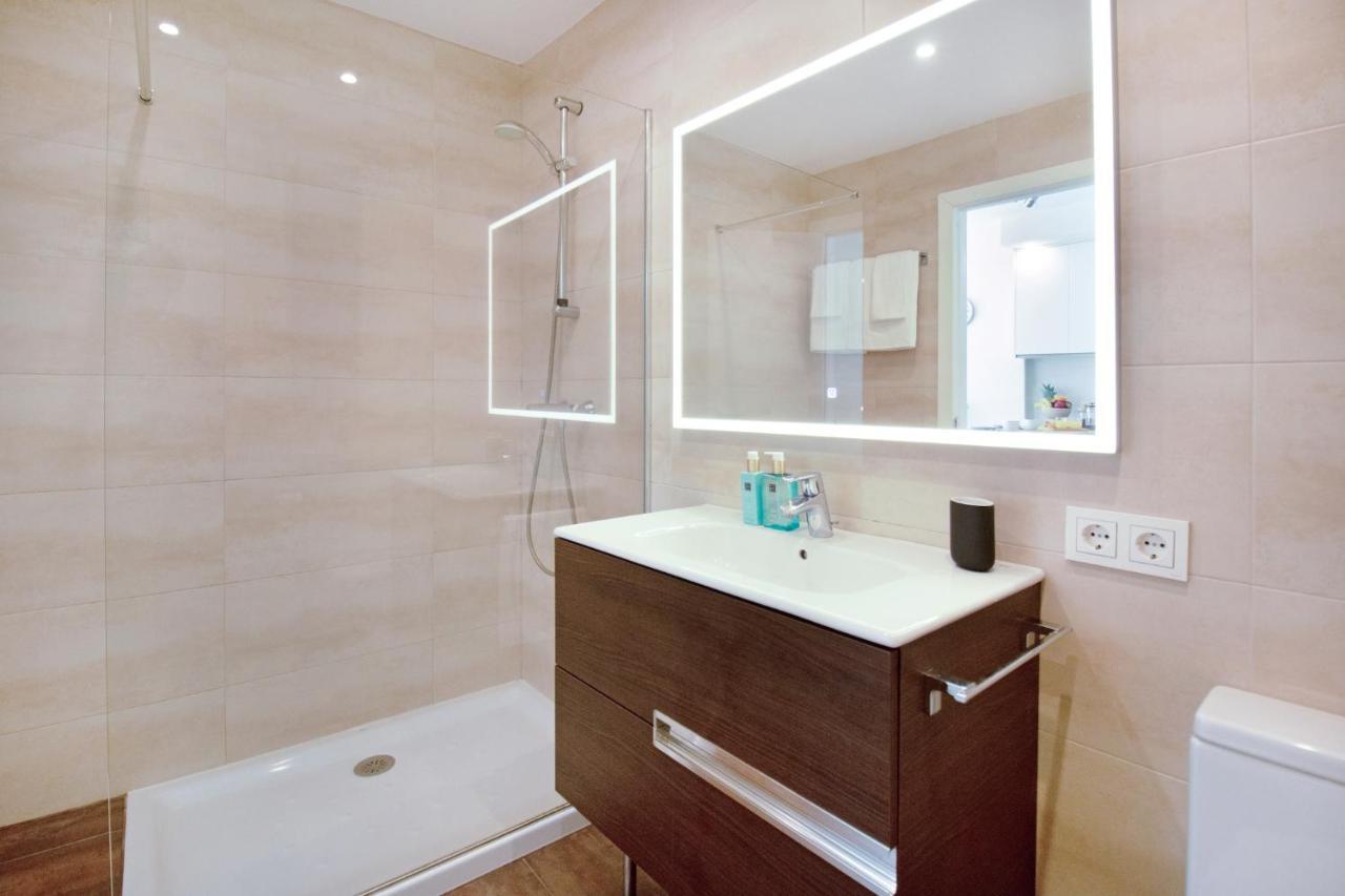 Modern Beach Apartment Romana Playa 723 In Marbella, Elviria Exteriör bild