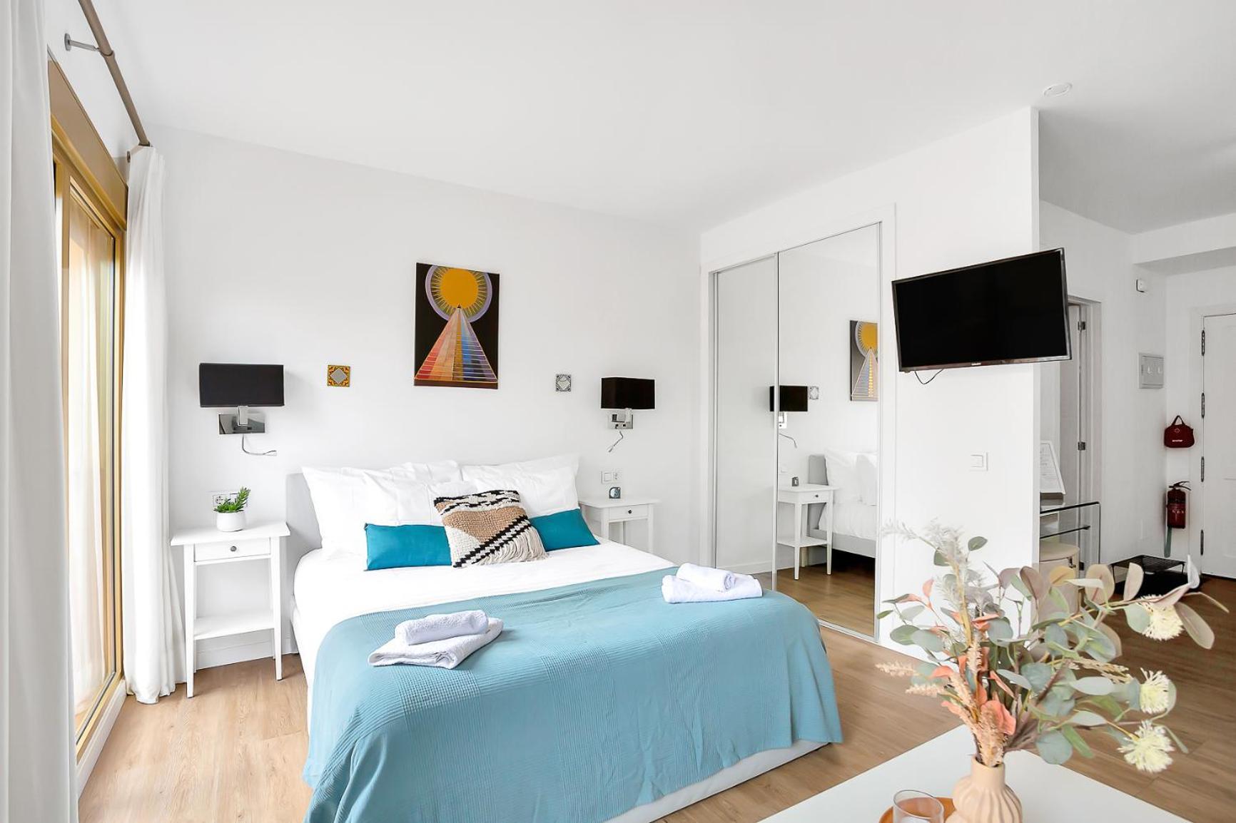 Modern Beach Apartment Romana Playa 723 In Marbella, Elviria Exteriör bild